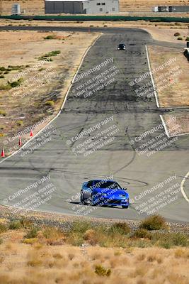 media/Oct-18-2025-Extreme Speed (Sat) [[d6d7e1fef1]]/Group 3 Purple/Session 3 (Turn 1)/